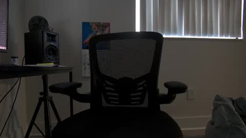 Snapshot of hungpiercedcock chatting on 03-02-25, 09:01 Mr. Dom online show from 03-02-25, 09:01