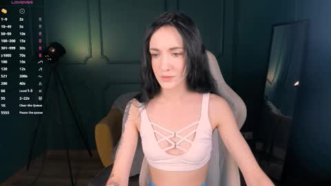 Snapshot of hungry_kitty66 chatting on 10-03-25, 06:43 Kitty online show from 10-03-25, 06:43