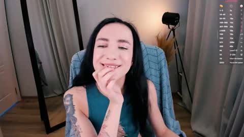 Kitty online show from 11-26-25, 06:58