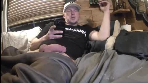 HuingsingleDad79 online show from 12-05-24, 04:20