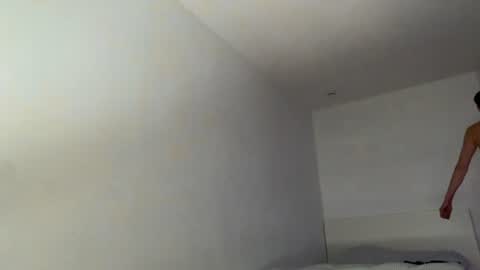 Snapshot of hungstud05 chatting on 07-29-26, 03:43 hungstud05 online show from 07-29-26, 03:43
