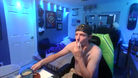 Snapshot of hungtxcock92 chatting on 09-13-25, 01:44 hungtxcock92 online show from 09-13-25, 01:44