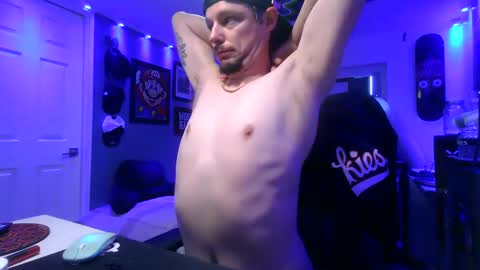 Snapshot of hungtxcock92 chatting on 09-17-25, 01:35 hungtxcock92 online show from 09-17-25, 01:35