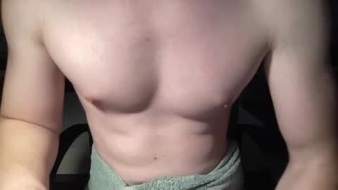 Snapshot of hungwank95 chatting on 11-19-25, 07:58 hungwank95 online show from 11-19-25, 07:58