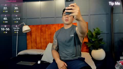 Snapshot of hunk_ryan chatting on 02-05-25, 12:17 hunk_ryan online show from 02-05-25, 12:17