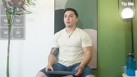 Snapshot of hunk_ryan chatting on 02-11-25, 12:48 hunk_ryan online show from 02-11-25, 12:48