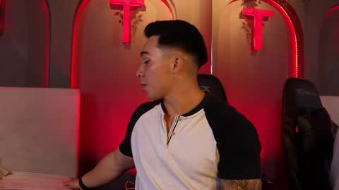 Snapshot of hunk_ryan chatting on 10-05-25, 01:37 hunk_ryan online show from 10-05-25, 01:37