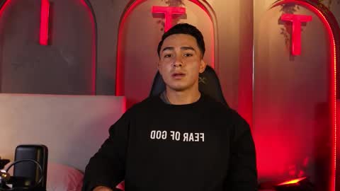 Snapshot of hunk_ryan chatting on 10-07-25, 12:24 hunk_ryan online show from 10-07-25, 12:24