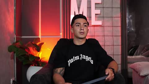 Snapshot of hunk_ryan chatting on 10-13-25, 07:47 hunk_ryan online show from 10-13-25, 07:47