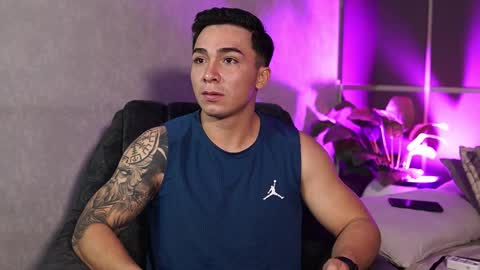 Snapshot of hunk_ryan chatting on 10-25-25, 12:13 hunk_ryan online show from 10-25-25, 12:13