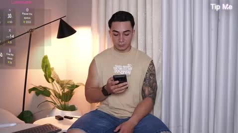 Snapshot of hunk_ryan chatting on 10-30-25, 09:44 hunk_ryan online show from 10-30-25, 09:44