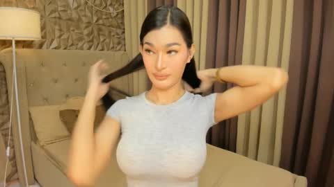 Snapshot of hunkhomerontop chatting on 12-17-25, 07:58 hunkhomerontop online show from 12-17-25, 07:58