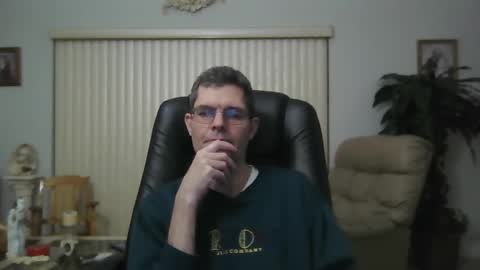Snapshot of hunkmasclefad458 chatting on 01-18-25, 05:20 hunkmasclefad458 online show from 01-18-25, 05:20