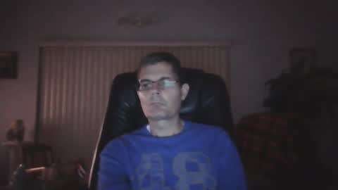 Snapshot of hunkmasclefad458 chatting on 11-17-25, 05:13 hunkmasclefad458 online show from 11-17-25, 05:13