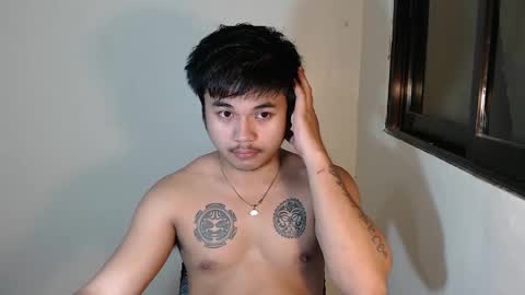 hunkyzeus online show from 01-04-25, 04:11