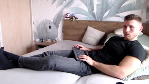 Hunter Bridges online show from 12-30-24, 10:43