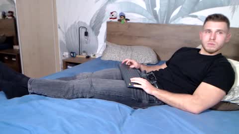 Hunter Bridges online show from 01-23-25, 05:31