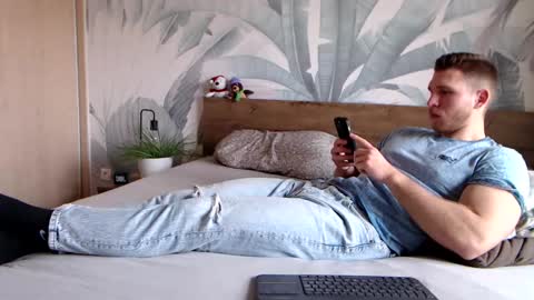 Hunter Bridges online show from 02-09-25, 09:37