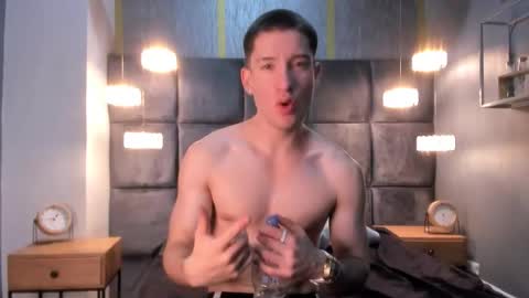 hunterheat_ online show from 11-14-25, 11:53