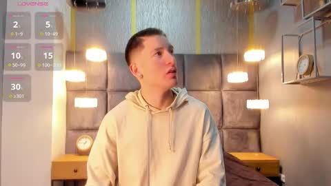 hunterheat_ online show from 11-20-25, 12:05