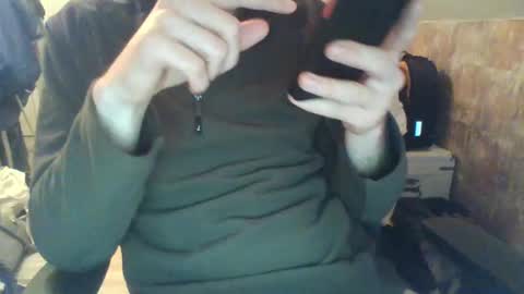 Snapshot of hunting_007 chatting on 01-22-25, 05:38 hunting_007 online show from 01-22-25, 05:38