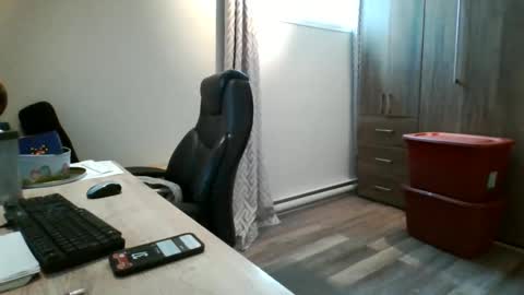 hurley7890 online show from 03-10-25, 06:56