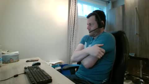 Snapshot of hurley7890 chatting on 04-29-26, 02:43 hurley7890 online show from 04-29-26, 02:43