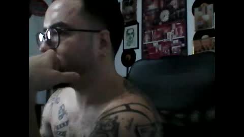 Snapshot of hurtadodirector chatting on 06-02-26, 05:09 hurtadodirector online show from 06-02-26, 05:09