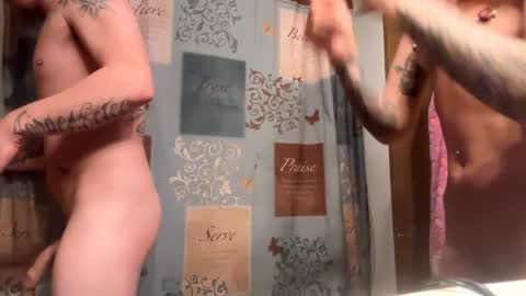 Snapshot of husbandandwife2011 chatting on 02-07-25, 07:38 husbandandwife2011 online show from 02-07-25, 07:38