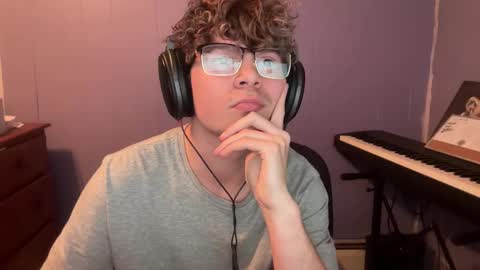 hushimhung online show from 03-18-26, 11:08