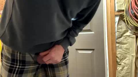 huskey300 online show from 03-03-25, 03:09