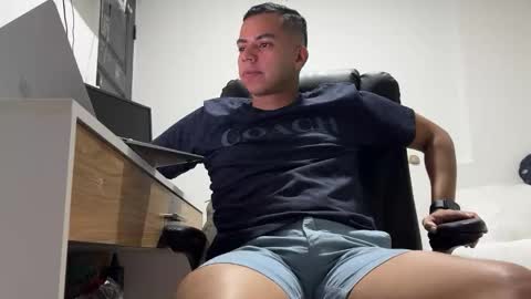 hvm20 online show from 04-25-26, 03:53