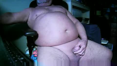 hwait121 online show from 04-22-26, 05:36