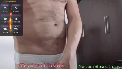 Snapshot of hxmister chatting on 01-18-25, 05:52 Andrew online show from 01-18-25, 05:52