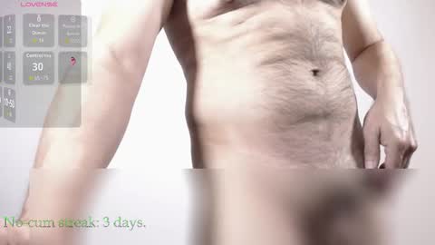 Snapshot of hxmister chatting on 10-21-25, 01:17 Andrew online show from 10-21-25, 01:17