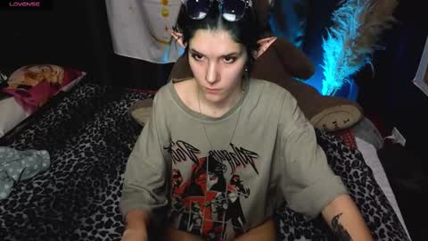 Hyeon Jin online show from 01-13-25, 02:28