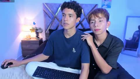 Snapshot of hyunjin_sun chatting on 11-13-25, 06:18 Son Hyunjin online show from 11-13-25, 06:18