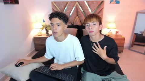 Snapshot of hyunjin_sun chatting on 11-14-25, 07:01 Son Hyunjin online show from 11-14-25, 07:01