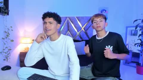 Snapshot of hyunjin_sun chatting on 11-24-25, 07:02 Son Hyunjin online show from 11-24-25, 07:02