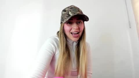 Hyun Joo online show from 09-19-25, 06:52