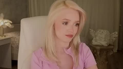 Joselle online show from 04-24-26, 08:44