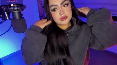 Snapshot of i_am_ari chatting on 02-04-25, 01:45 Ari online show from 02-04-25, 01:45