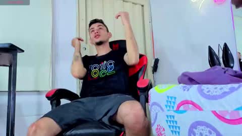 kelvis online show from 03-01-26, 06:04