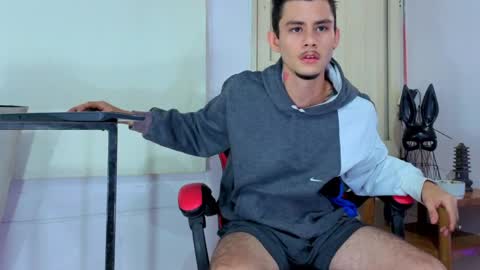 kelvis online show from 03-28-26, 08:14