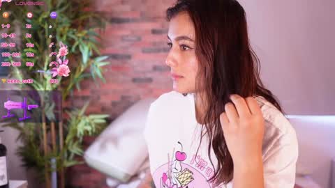 Lucy online show from 01-20-25, 03:50