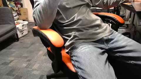 Snapshot of i_am_only_human chatting on 12-15-24, 09:31 lucifer online show from 12-15-24, 09:31