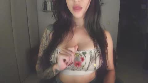 Lana Banana online show from 11-03-25, 03:52