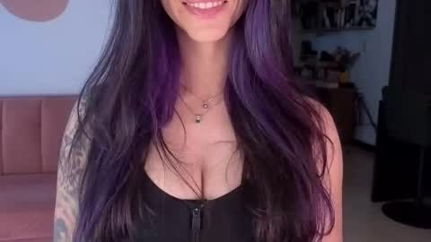 Snapshot of i_cant_believe_its_you chatting on 03-15-26, 01:17 Lana Banana online show from 03-15-26, 01:17