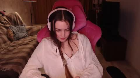 elisabeth online show from 12-20-24, 01:00