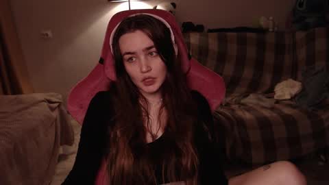 elisabeth online show from 02-15-25, 02:44